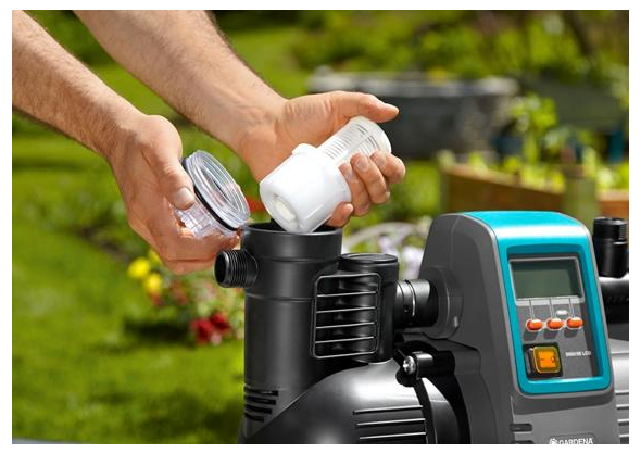 Gardena 5000/5 LCD Haus- & Gartenautomat, 1300W, Trockenlaufsicherung, schwarz (01759-61)
