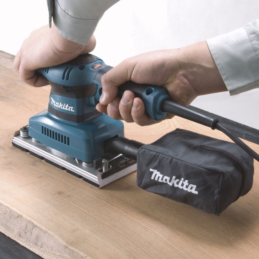 Makita BO3711 Finishing Sander