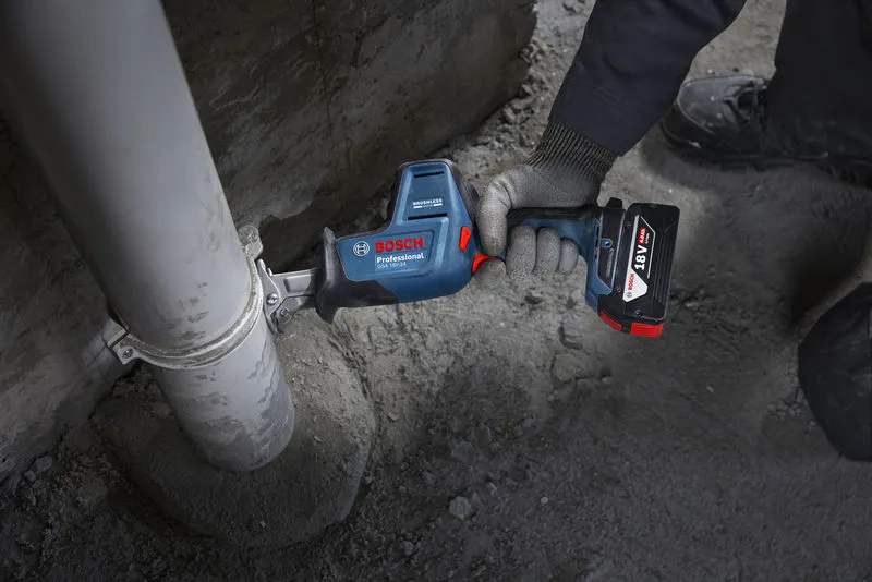 Bosch Professional GSA 18V-24 Akku-Säbelsäge 06016A5100