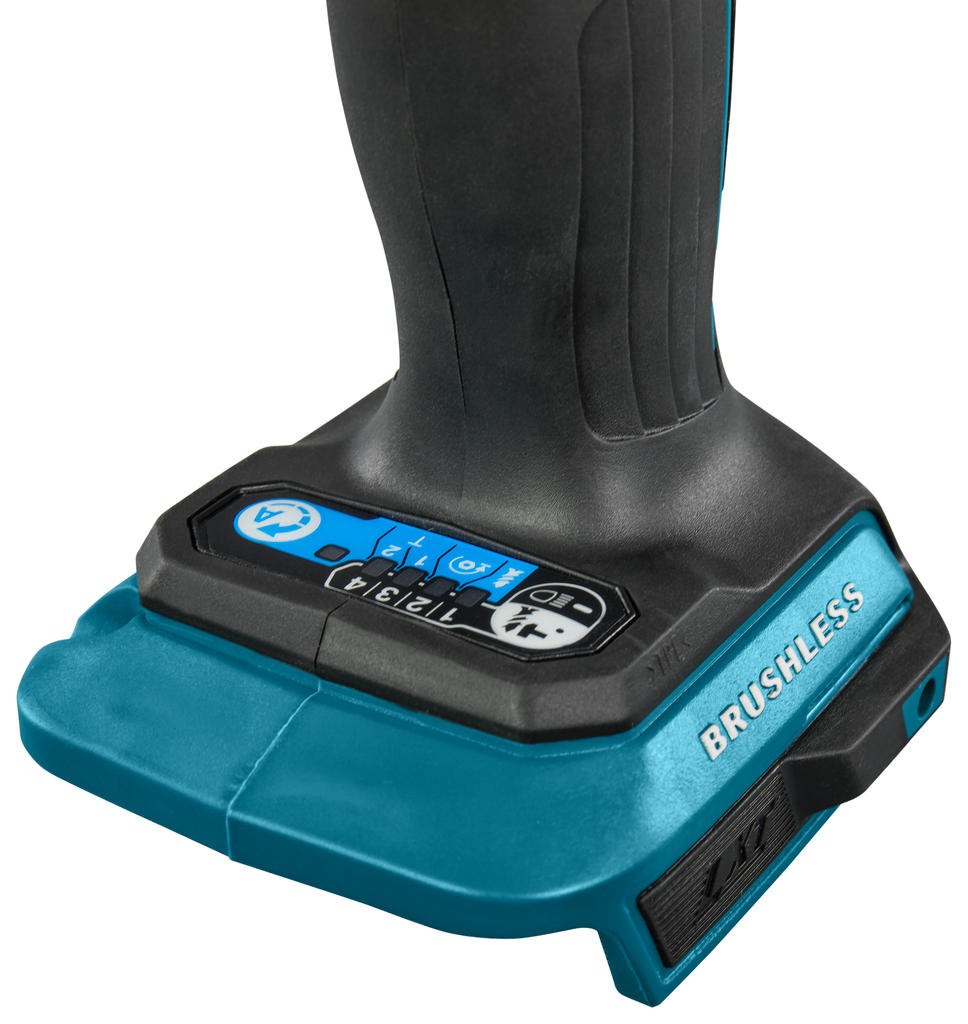 Makita DTD172RTJ cordless impact driver set in case with charger and 2x 5.0 Ah battery