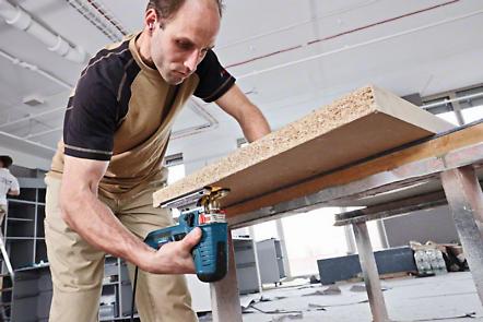 Bosch Professional GST 160 CE Elektro-Pendelhubstichsäge inkl. L-Boxx + Zubehör (0601517000)