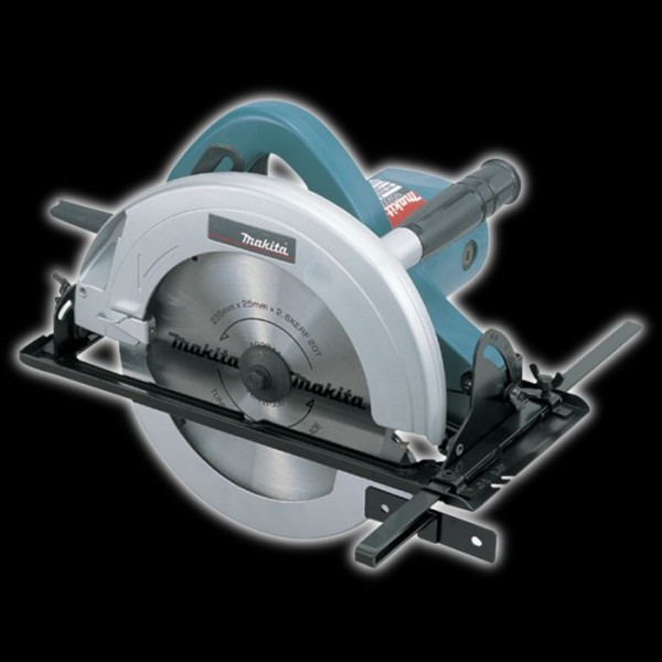 Makita N5900B Hand-Held Circular Saw